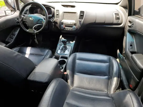 KNAFX5A81J5776713 2018 KIA FORTE - Image 8