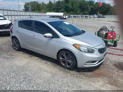 KNAFX5A82G5527779 2016 KIA FORTE