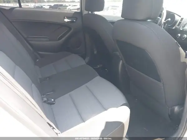 KNAFX5A82G5527779 2016 KIA FORTE - Image 8
