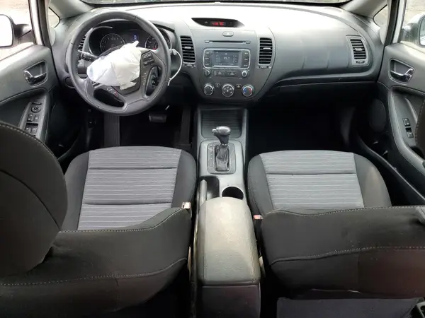 KNAFX5A82G5618034 2016 KIA FORTE - Image 8