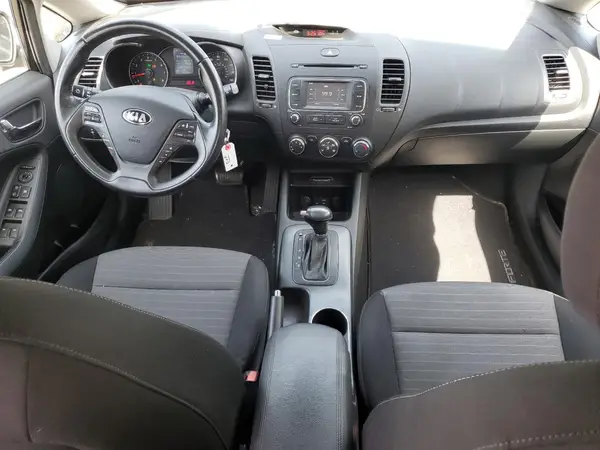 KNAFX5A82G5628739 2016 KIA FORTE - Image 8