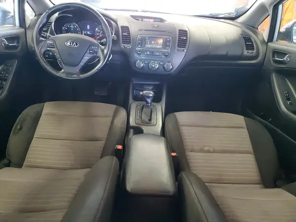 KNAFX5A82G5633021 2016 KIA FORTE - Image 8