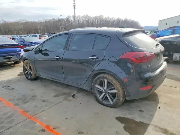 KNAFX5A82H5709029 2017 KIA FORTE - Image 2