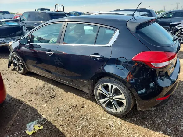 KNAFX5A83G5525927 2016 KIA FORTE - Image 2