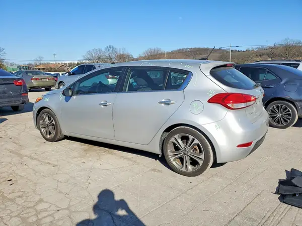 KNAFX5A83G5548057 2016 KIA FORTE - Image 2