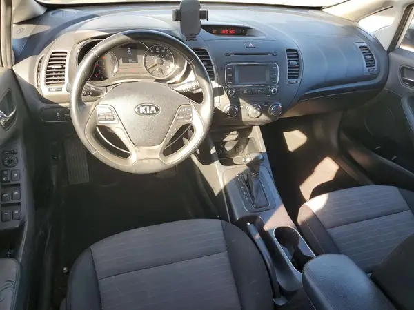 KNAFX5A83G5548057 2016 KIA FORTE - Image 8
