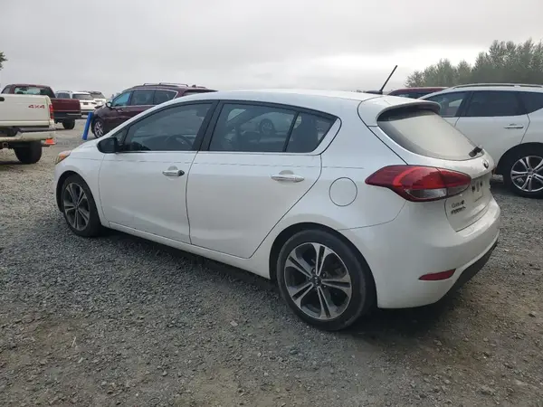 KNAFX5A83G5585917 2016 KIA FORTE - Image 2