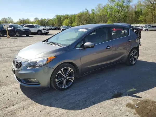 KNAFX5A83G5627809 2016 KIA FORTE - Image 1