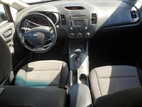 KNAFX5A83G5627809 2016 KIA FORTE - Image 8