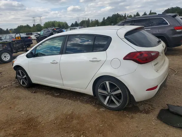 KNAFX5A83H5671357 2017 KIA FORTE - Image 2