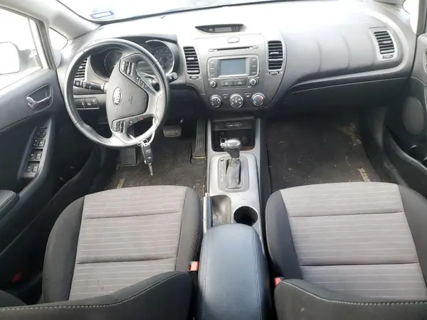 KNAFX5A84G5491707 2016 KIA FORTE - Image 8