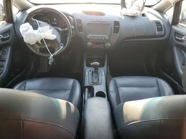 KNAFX5A84G5548469 2016 KIA FORTE - Image 8