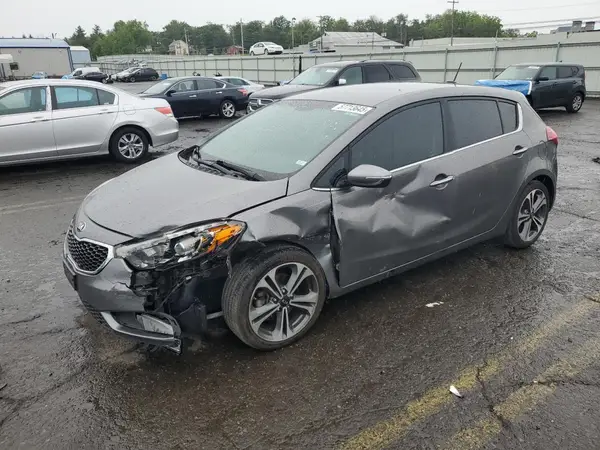 KNAFX5A84G5628385 2016 KIA FORTE - Image 1