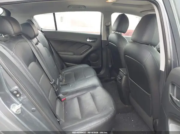 KNAFX5A84G5628757 2016 KIA FORTE - Image 8