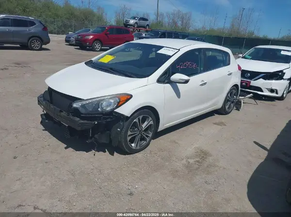 KNAFX5A84G5628970 2016 KIA FORTE - Image 2