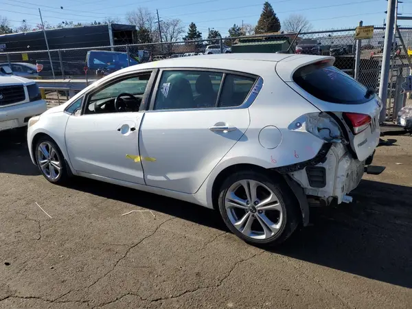 KNAFX5A84G5632453 2016 KIA FORTE - Image 2