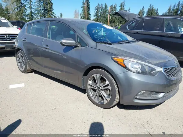 KNAFX5A84G5633067 2016 KIA FORTE - Image 1