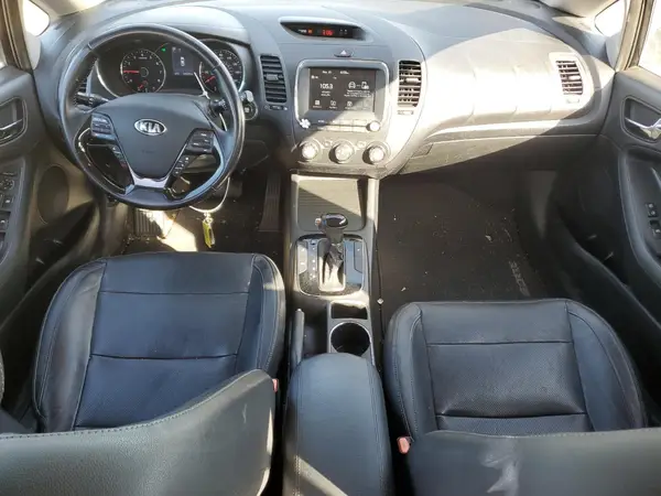 KNAFX5A84H5706830 2017 KIA FORTE - Image 8