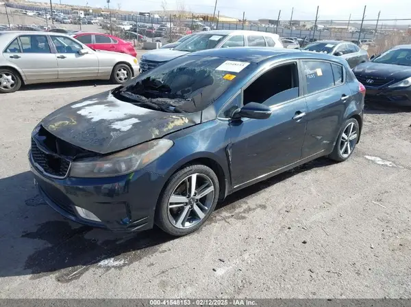 KNAFX5A84H5715043 2017 KIA FORTE - Image 2