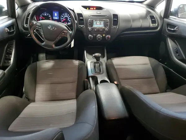 KNAFX5A85G5509020 2016 KIA FORTE - Image 8