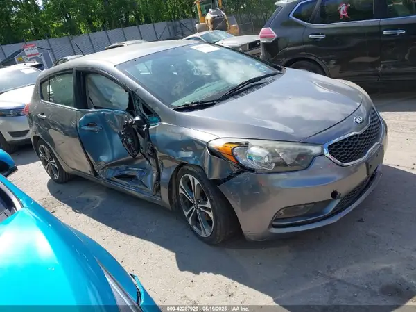 KNAFX5A85G5529011 2016 KIA FORTE - Image 1