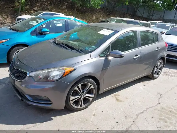 KNAFX5A85G5529011 2016 KIA FORTE - Image 2