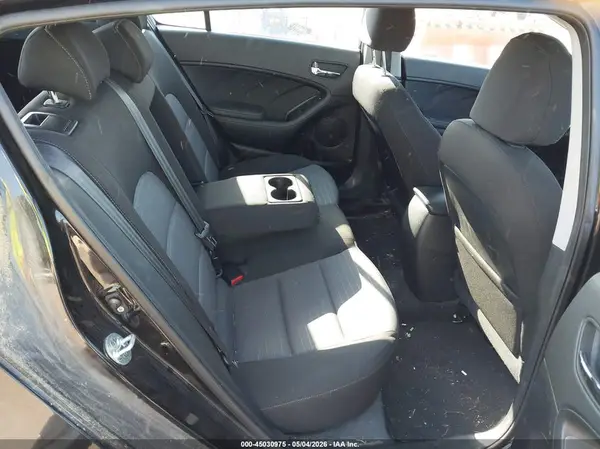 KNAFX5A85G5588656 2016 KIA FORTE - Image 8