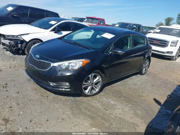 KNAFX5A85G5588706 2016 KIA FORTE - Image 2