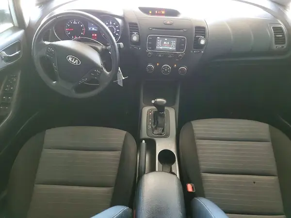 KNAFX5A85G5617766 2016 KIA FORTE - Image 8