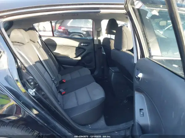 KNAFX5A86G5490543 2016 KIA FORTE - Image 8