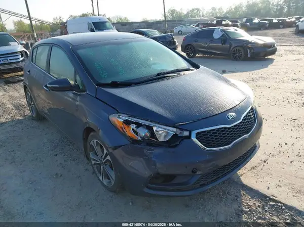KNAFX5A86G5527820 2016 KIA FORTE - Image 1