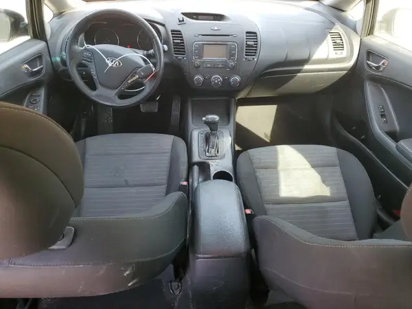 KNAFX5A86G5599021 2016 KIA FORTE - Image 8