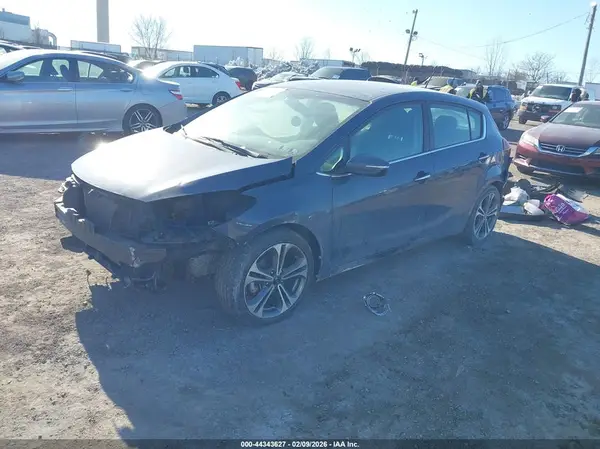 KNAFX5A86G5627075 2016 KIA FORTE - Image 2