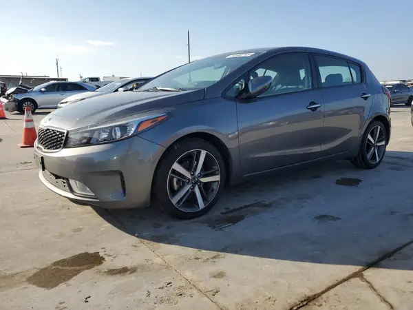 KNAFX5A86H5706330 2017 KIA FORTE - Image 1