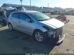 KNAFX5A86H5728313 2017 KIA FORTE