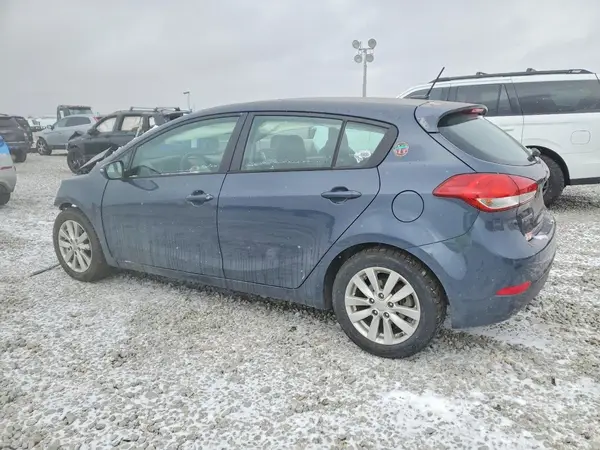KNAFX5A87G5493080 2016 KIA FORTE - Image 2