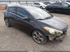 KNAFX5A87G5605229 2016 KIA FORTE