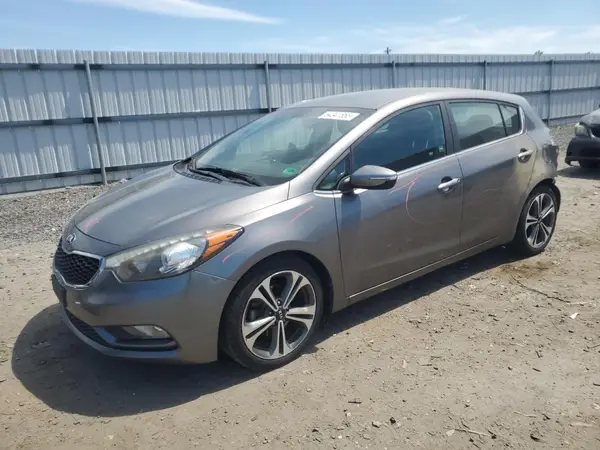 KNAFX5A87G5628395 2016 KIA FORTE - Image 1