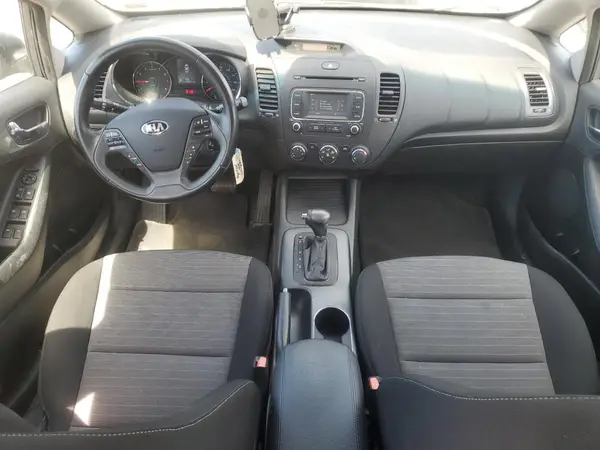 KNAFX5A87G5628395 2016 KIA FORTE - Image 8