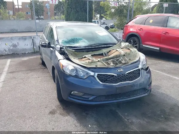 KNAFX5A87G5631104 2016 KIA FORTE - Image 1