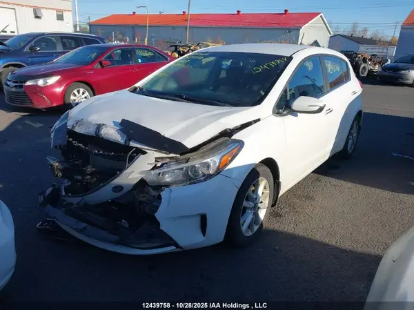 KNAFX5A87H5680353 2017 KIA FORTE - Image 2