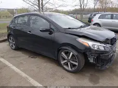 KNAFX5A87H5712749 2017 KIA FORTE