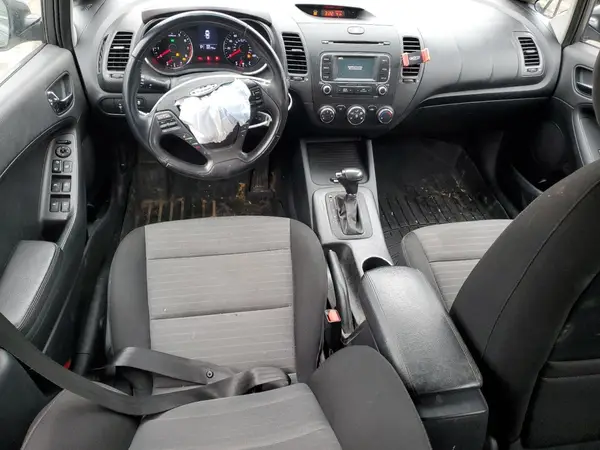 KNAFX5A88G0550902 2016 KIA FORTE - Image 8