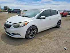 KNAFX5A88G5526975 2016 KIA FORTE