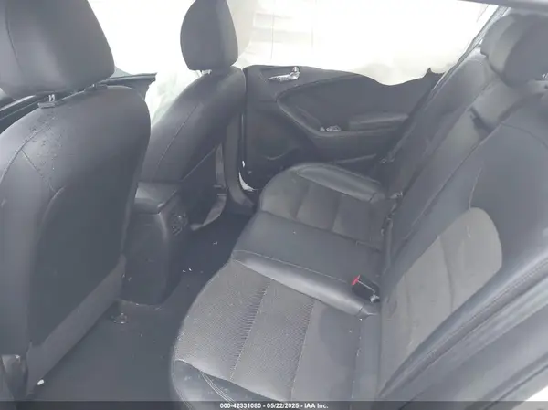 KNAFX5A88G5547826 2016 KIA FORTE - Image 8
