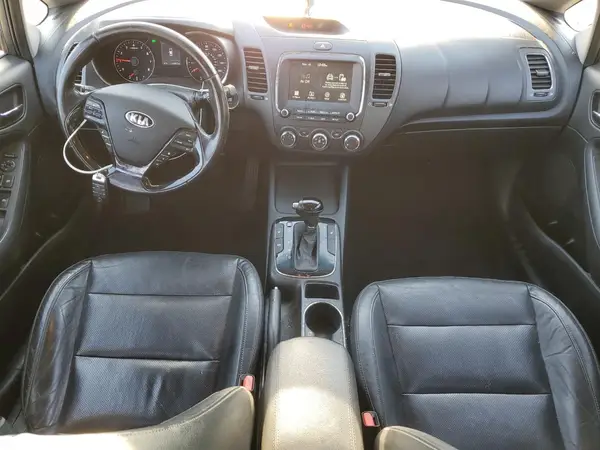 KNAFX5A88H5715515 2017 KIA FORTE - Image 8