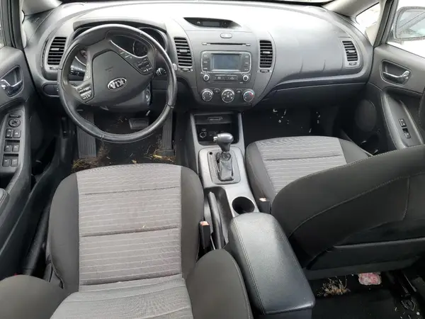 KNAFX5A89G5547642 2016 KIA FORTE - Image 8