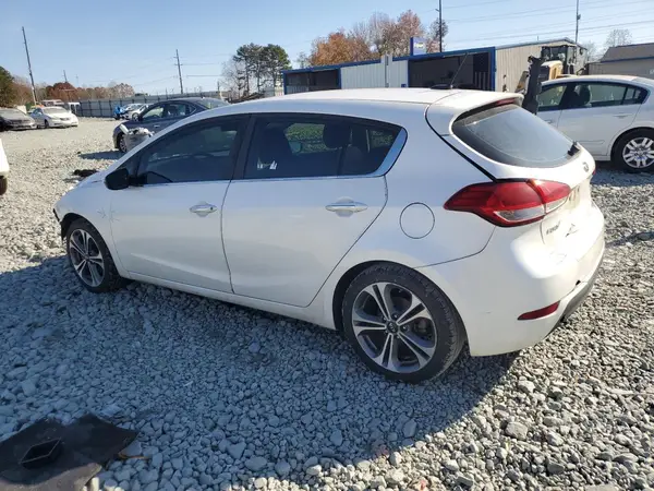 KNAFX5A89G5588689 2016 KIA FORTE - Image 2