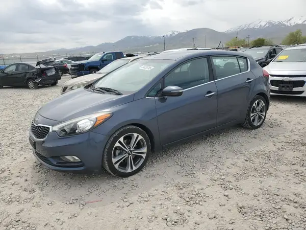 KNAFX5A89G5607421 2016 KIA FORTE - Image 1
