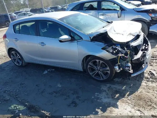 KNAFX5A89G5627605 2016 KIA FORTE - Image 1